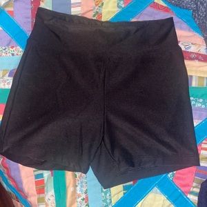 Short Legging Type Shorts
